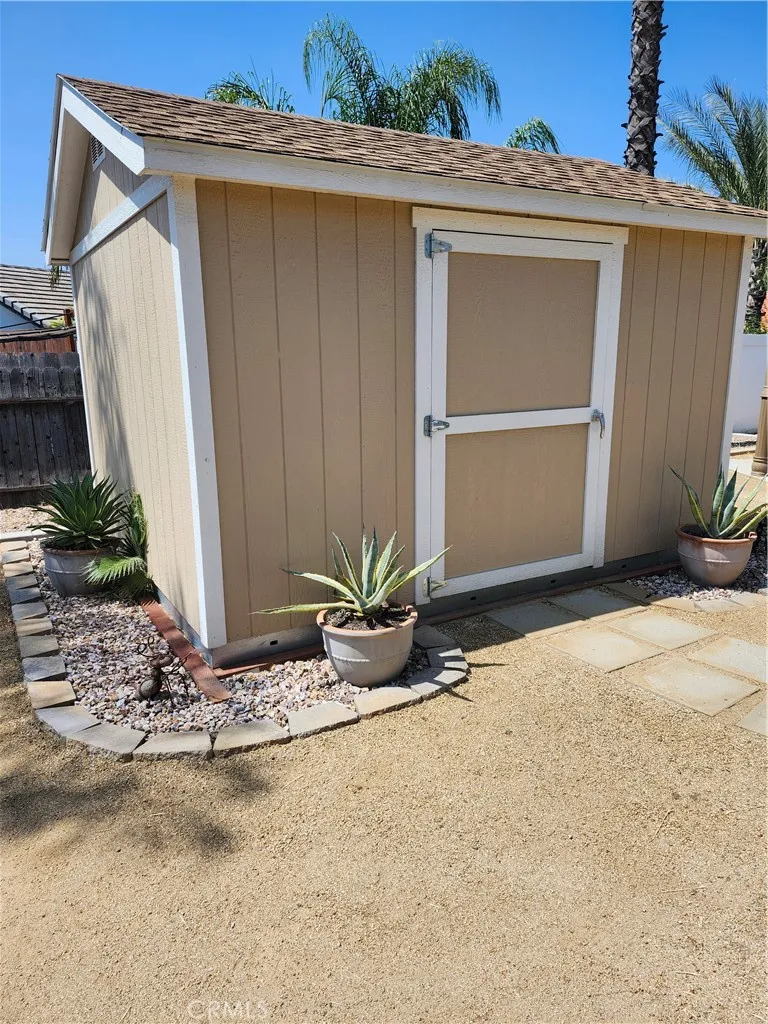 23609 Canyon Lake Drive N, Canyon Lake, California 92587 home-pic-23