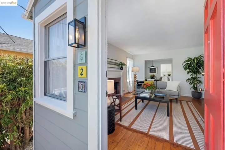 623 38th St, Richmond, California 94805