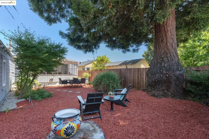 623 38th St, Richmond, California 94805