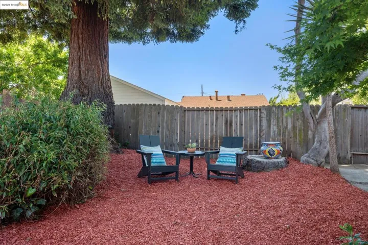 623 38th St, Richmond, California 94805