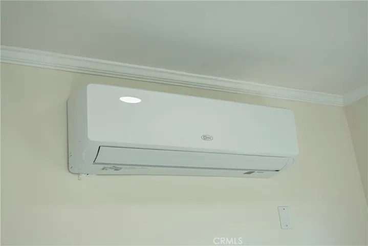 Mini Split in unit