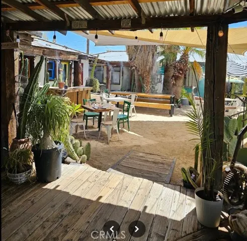 Local Entertainment Restaurant Bar