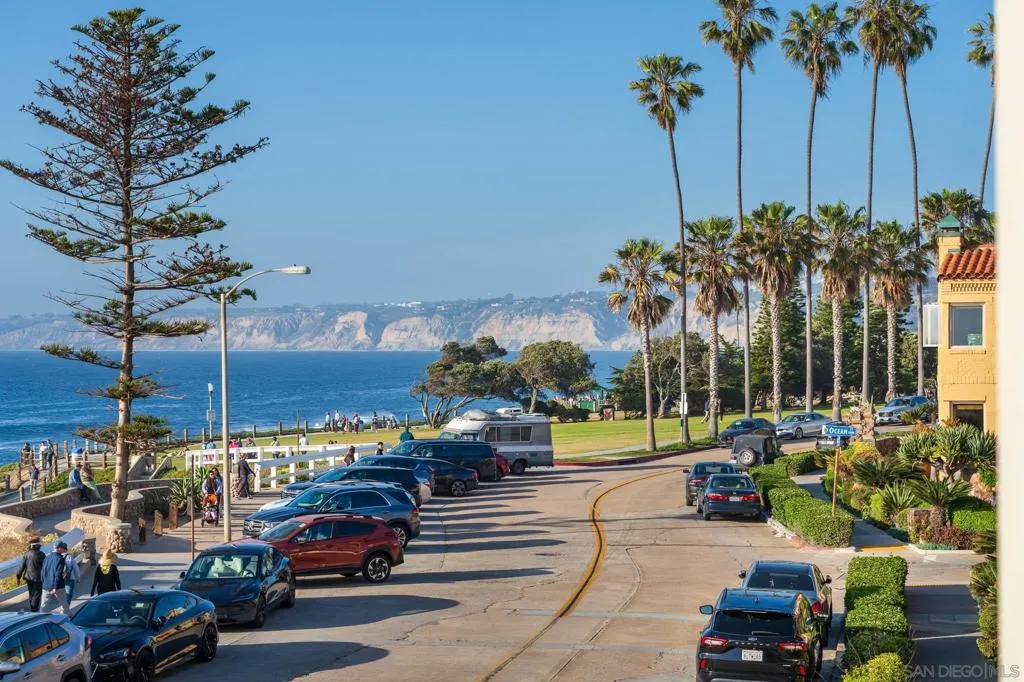 939 Coast Blvd 4a, La Jolla, California 92037 home-pic-48
