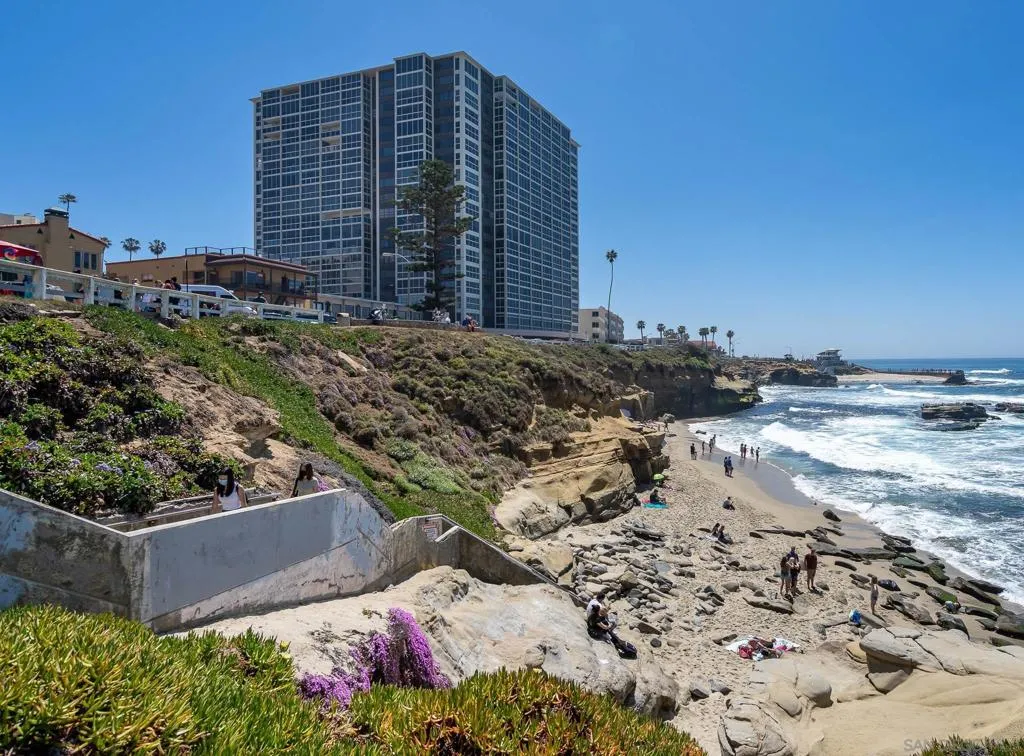 939 Coast Blvd 4a, La Jolla, California 92037 home-pic-28