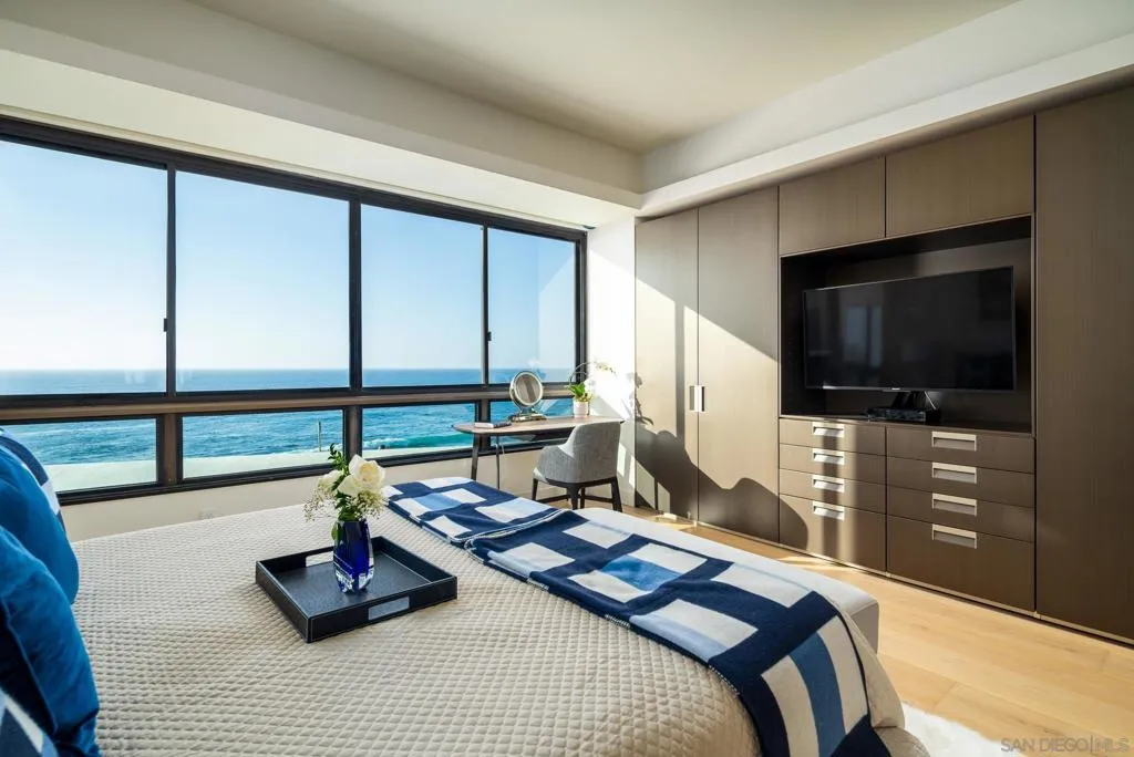 939 Coast Blvd 4a, La Jolla, California 92037 home-pic-15