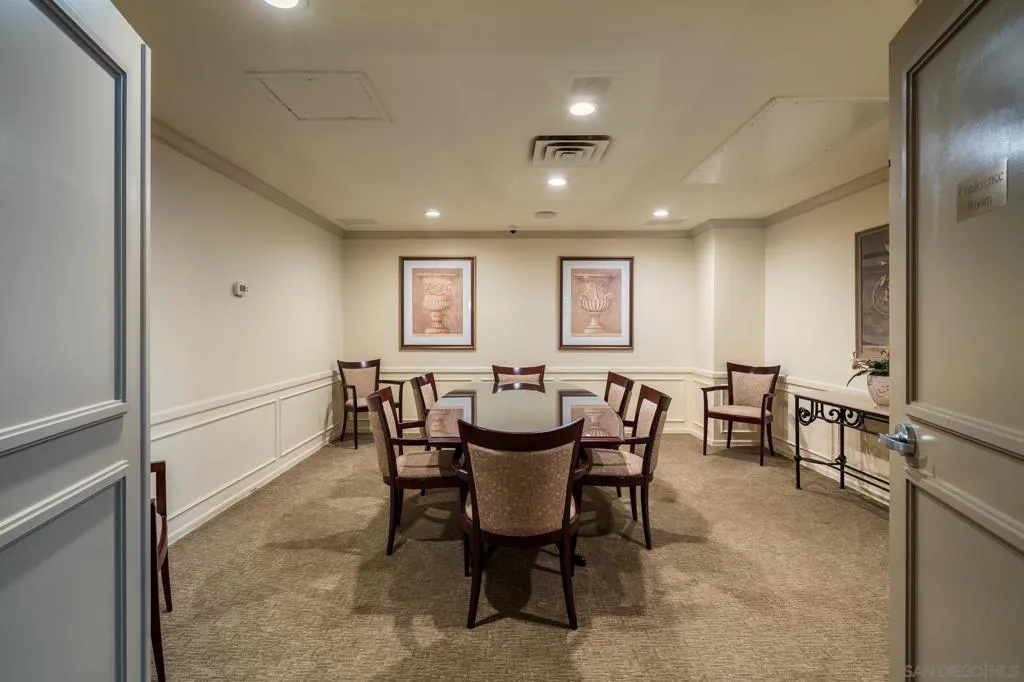 939 Coast Blvd 4a, La Jolla, California 92037 home-pic-43