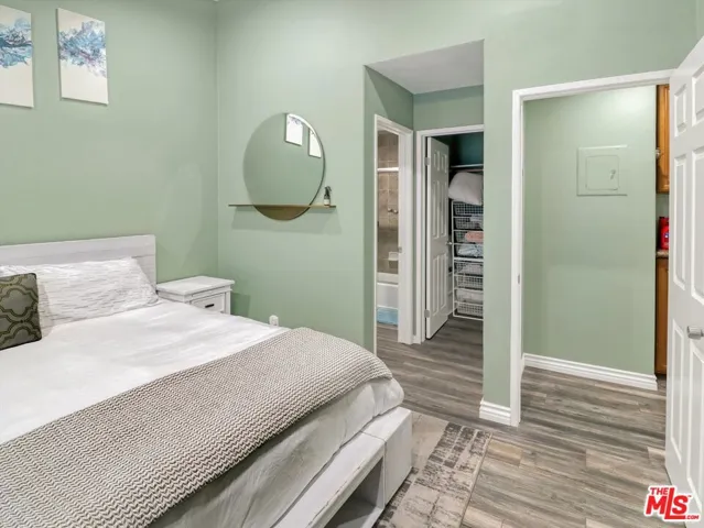 1637 E 5th Street 302, Long Beach, California 90802