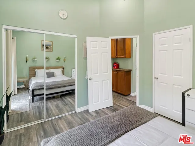 1637 E 5th Street 302, Long Beach, California 90802