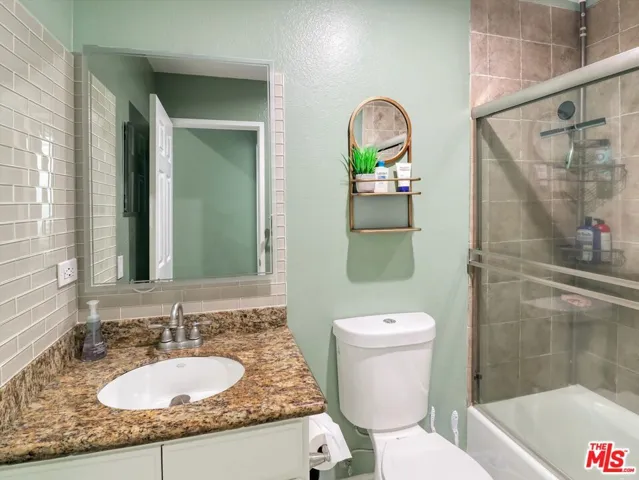 1637 E 5th Street 302, Long Beach, California 90802