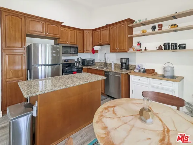 1637 E 5th Street 302, Long Beach, California 90802