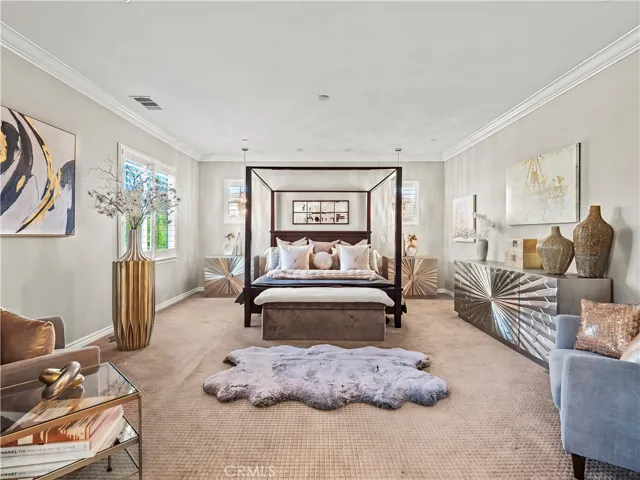 22385 Midtown Court, Saugus, California 91350