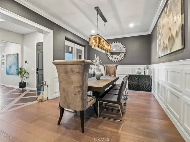 22385 Midtown Court, Saugus, California 91350