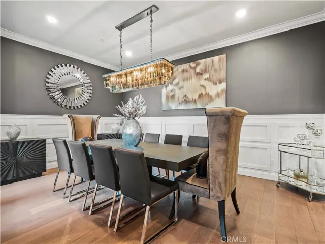 22385 Midtown Court, Saugus, California 91350