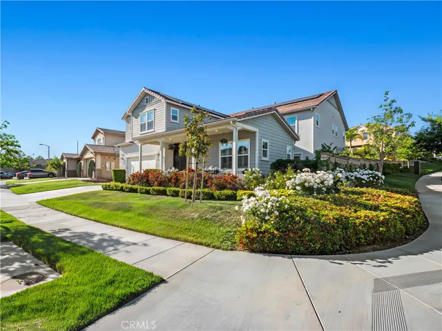 22385 Midtown Court, Saugus, California 91350