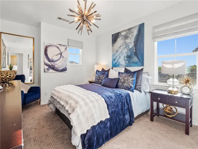 22385 Midtown Court, Saugus, California 91350
