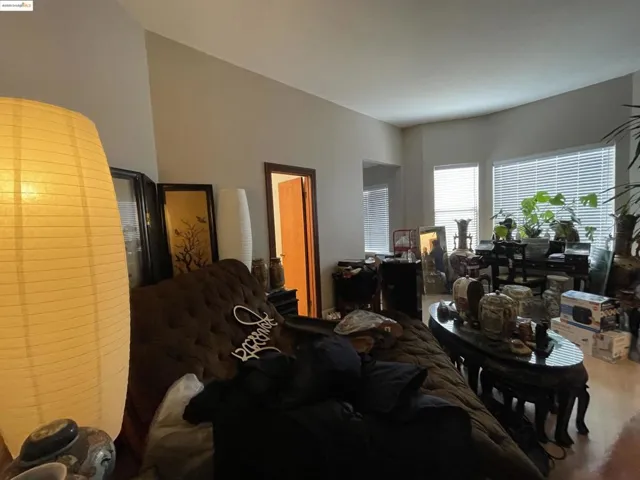 290 Park View Terrace, Oakland, California 94610