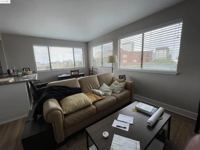 290 Park View Terrace, Oakland, California 94610