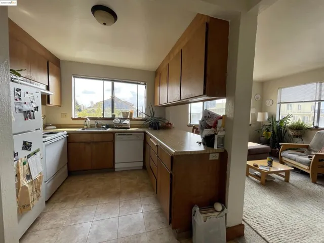 290 Park View Terrace, Oakland, California 94610