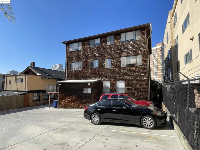 290 Park View Terrace, Oakland, California 94610