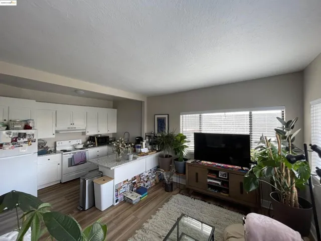 290 Park View Terrace, Oakland, California 94610