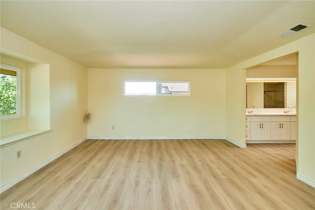 13855 Calada Drive, Moreno Valley, California 92553 home-pic-26
