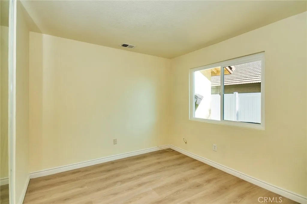 13855 Calada Drive, Moreno Valley, California 92553 home-pic-17