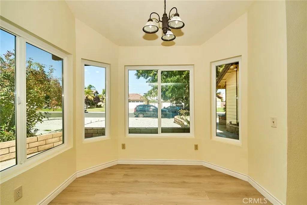 13855 Calada Drive, Moreno Valley, California 92553 home-pic-7