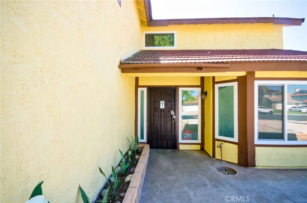 13855 Calada Drive, Moreno Valley, California 92553 home-pic-4