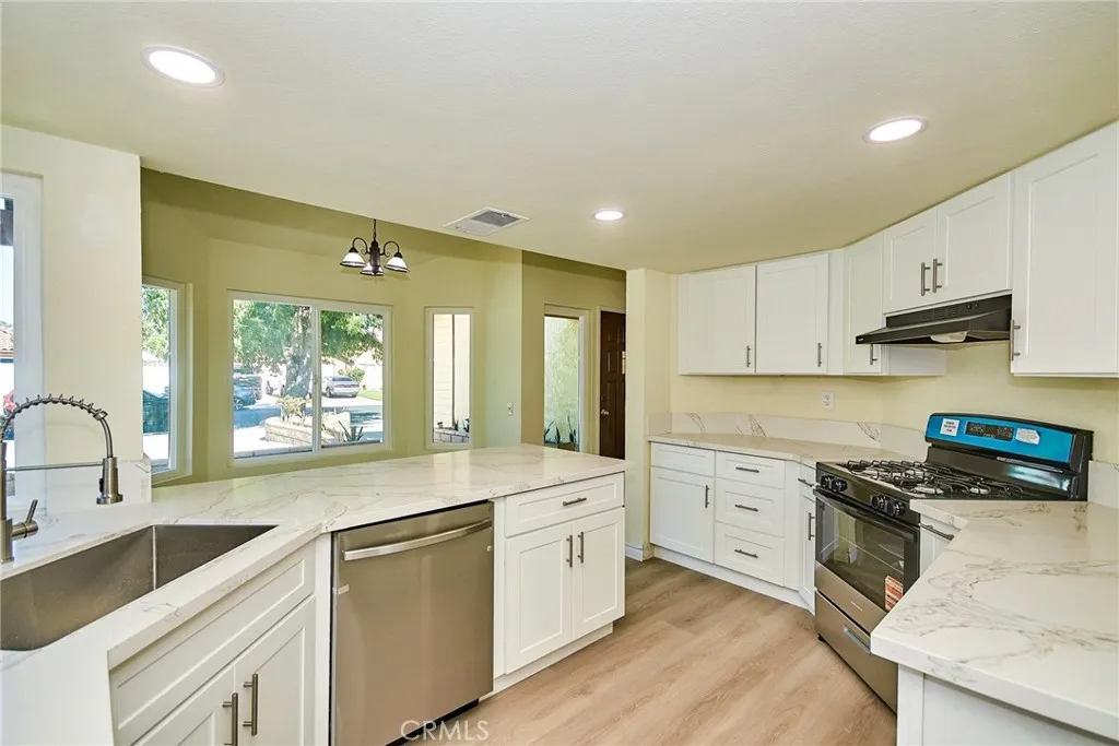13855 Calada Drive, Moreno Valley, California 92553 home-pic-42