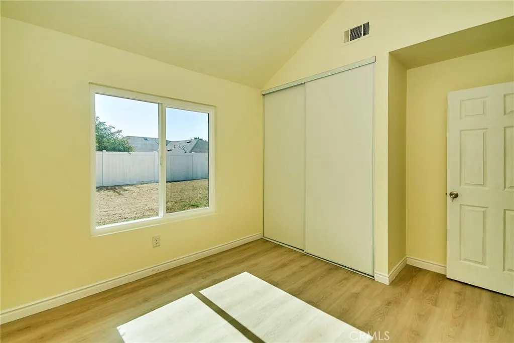 13855 Calada Drive, Moreno Valley, California 92553 home-pic-20