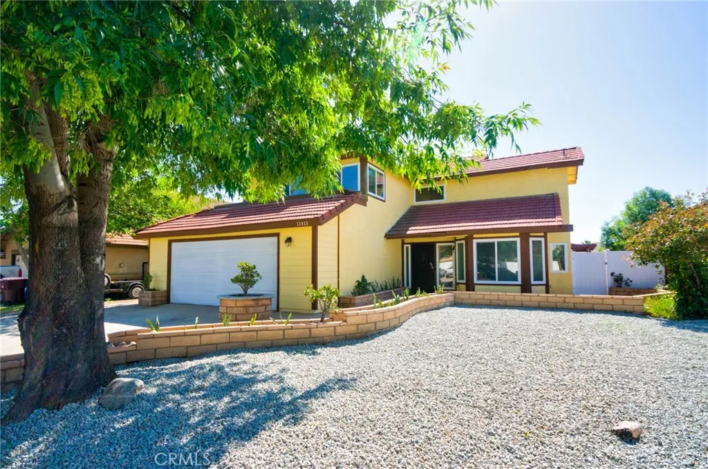 13855 Calada Drive, Moreno Valley, California 92553 home-pic-3