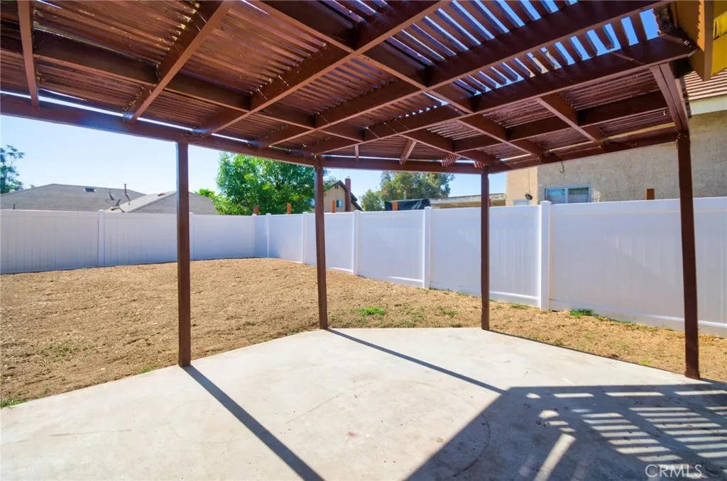 13855 Calada Drive, Moreno Valley, California 92553 home-pic-43