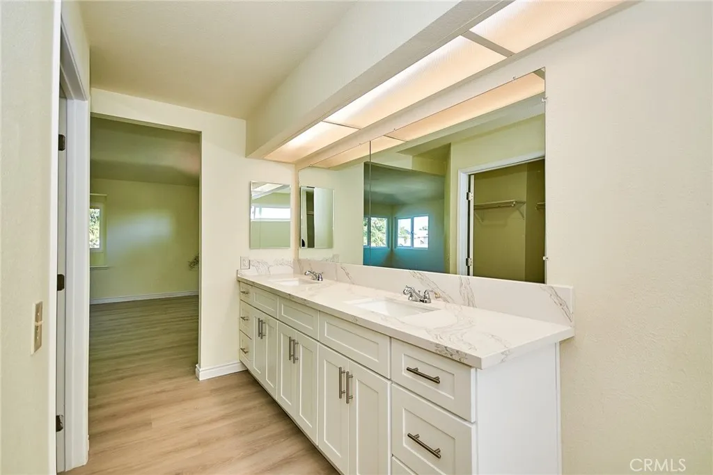 13855 Calada Drive, Moreno Valley, California 92553 home-pic-27