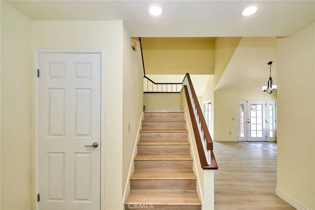 13855 Calada Drive, Moreno Valley, California 92553 home-pic-9