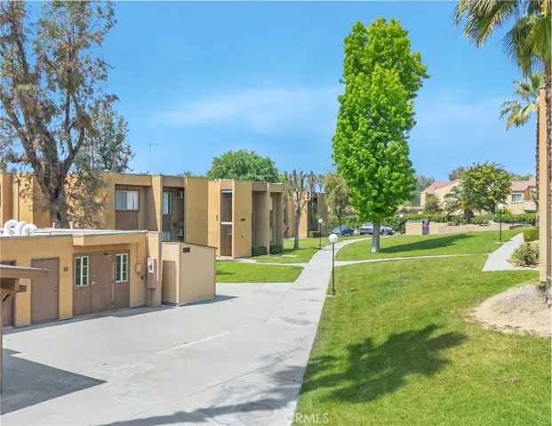 1066 N Orange Street, Riverside, California 92501