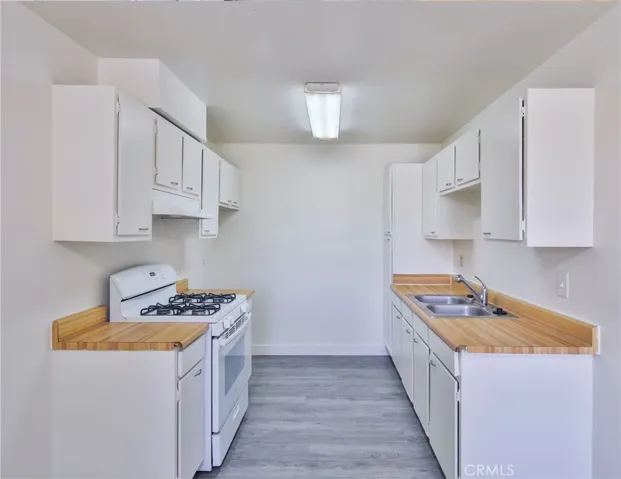 1066 N Orange Street, Riverside, California 92501