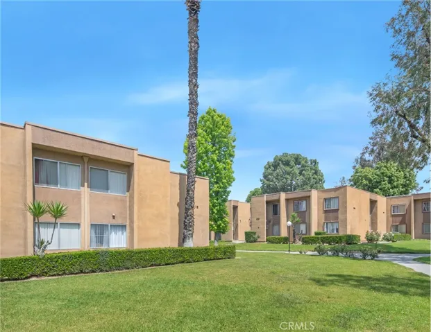 1066 N Orange Street, Riverside, California 92501