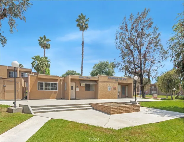 1066 N Orange Street, Riverside, California 92501
