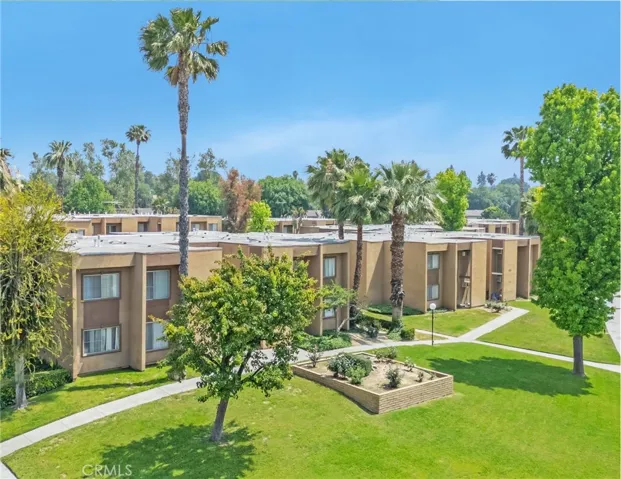 1066 N Orange Street, Riverside, California 92501