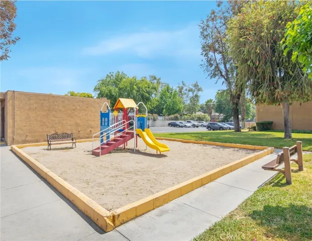 1066 N Orange Street, Riverside, California 92501