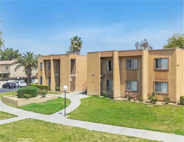 1066 N Orange Street, Riverside, California 92501