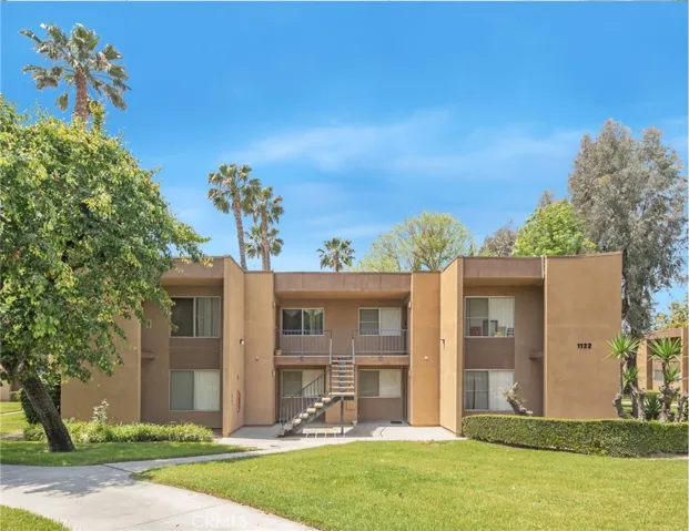 1066 N Orange Street, Riverside, California 92501