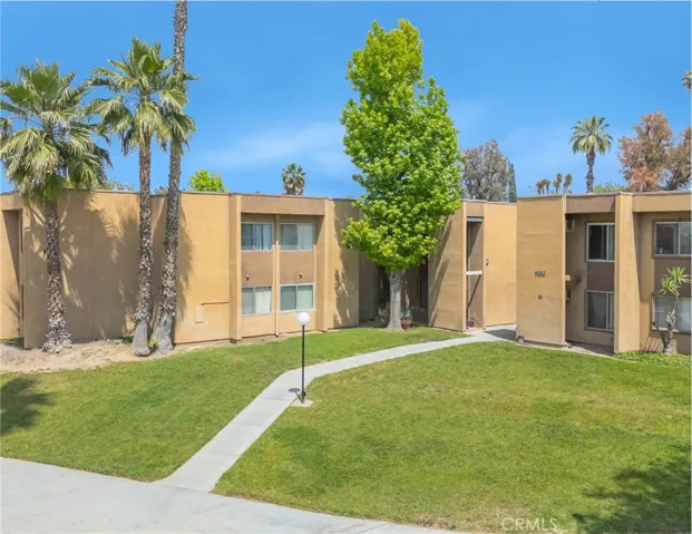 1066 N Orange Street, Riverside, California 92501