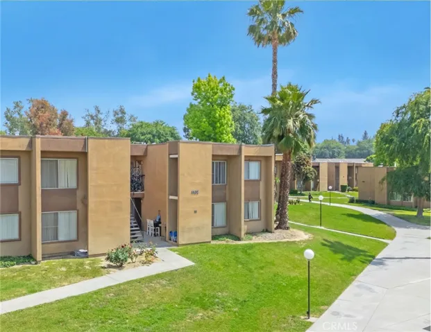 1066 N Orange Street, Riverside, California 92501