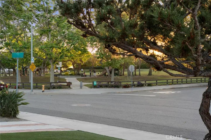 view from your front yard and is only steps to private Beckenham Park~