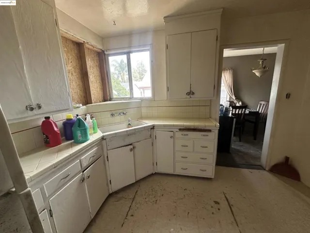 2057 84th Ave, Oakland, California 94621