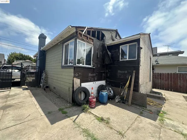 2057 84th Ave, Oakland, California 94621