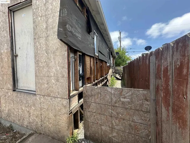 2057 84th Ave, Oakland, California 94621
