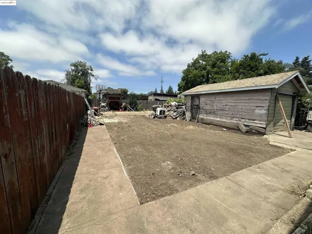 2057 84th Ave, Oakland, California 94621