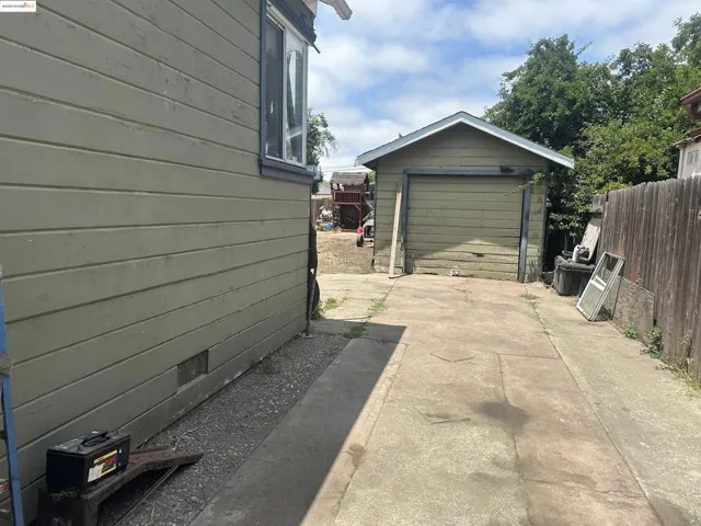 2057 84th Ave, Oakland, California 94621
